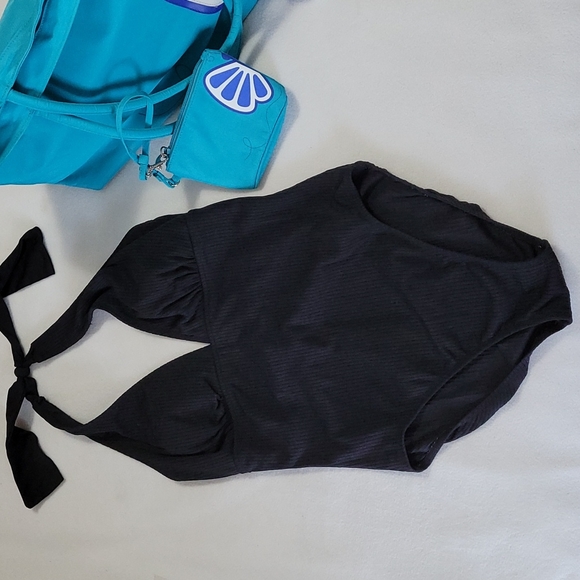 One Piece Swimsuit Halter Top Ribbed Black Bathing Suit Marilyn Monroe Merona Sm - Picture 1 of 7